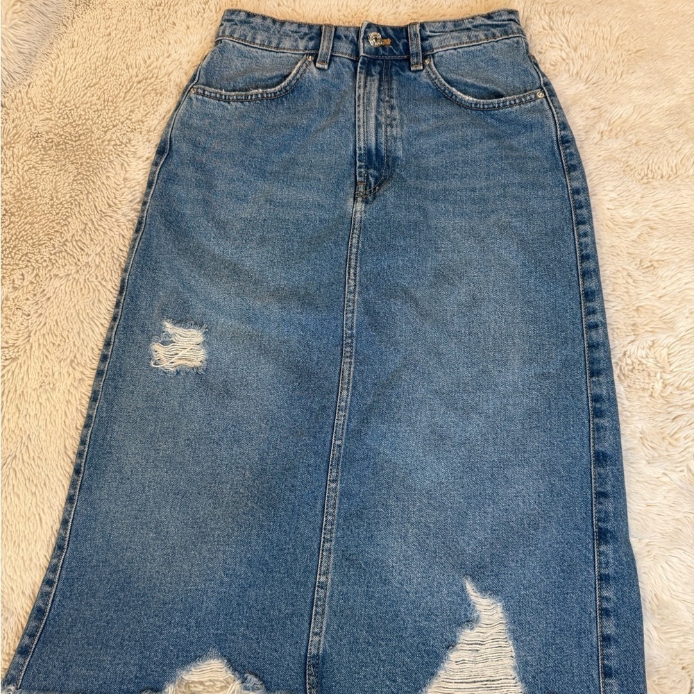 NWOT, Zara Blue Distressed Pencil Skirt